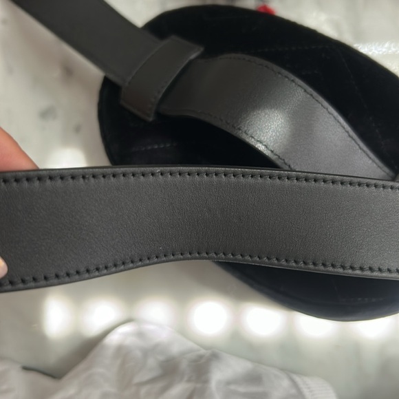 Gucci Black Velvet Oval Fanny Pack Marmont GG AUTHENTIC - Picture 15 of 16